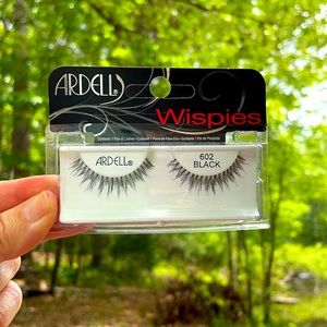 NEW Ardell 602 Wispies professional lashes black reusable fun sexy flirty classy